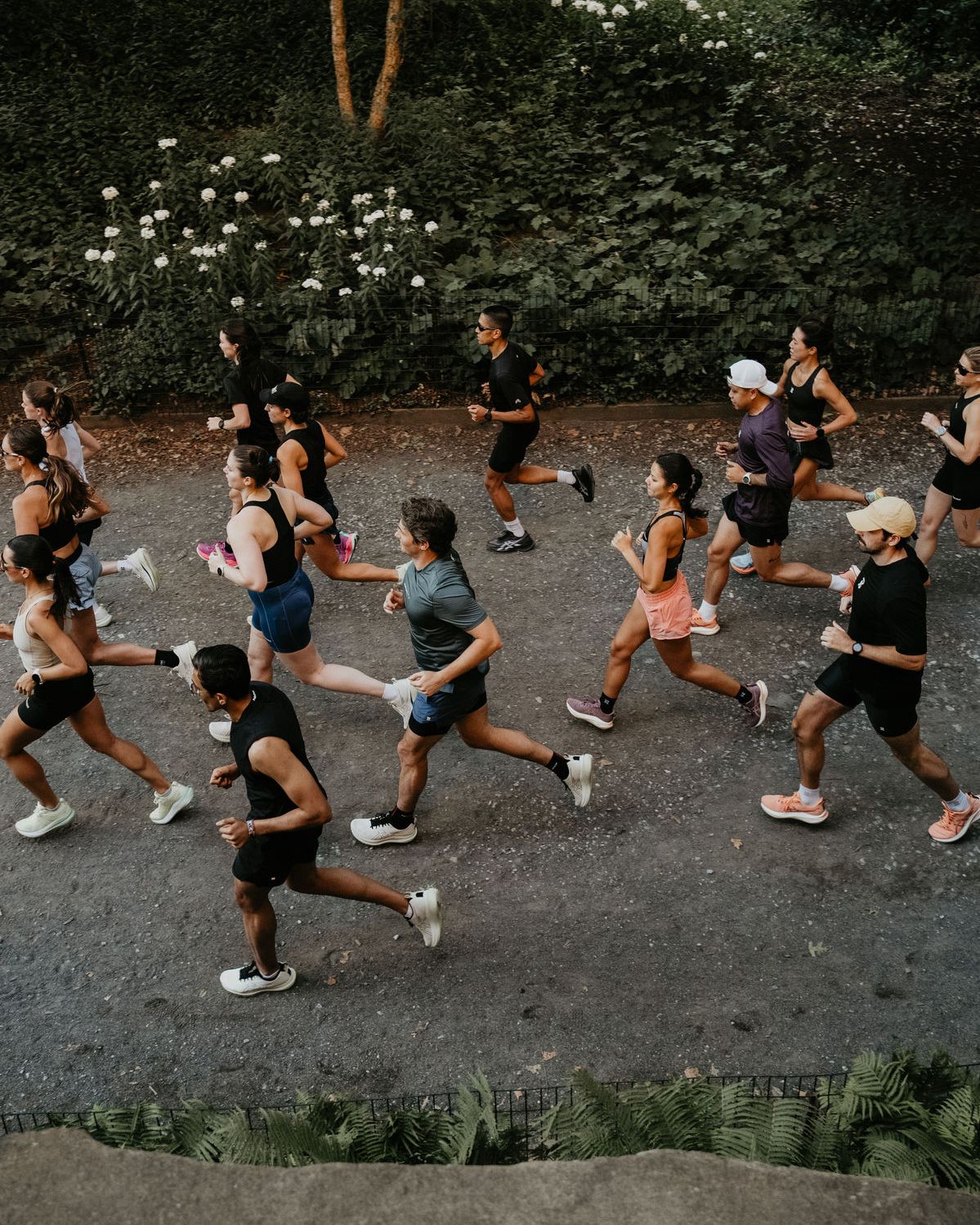 Runners of different paces sharing the same course
